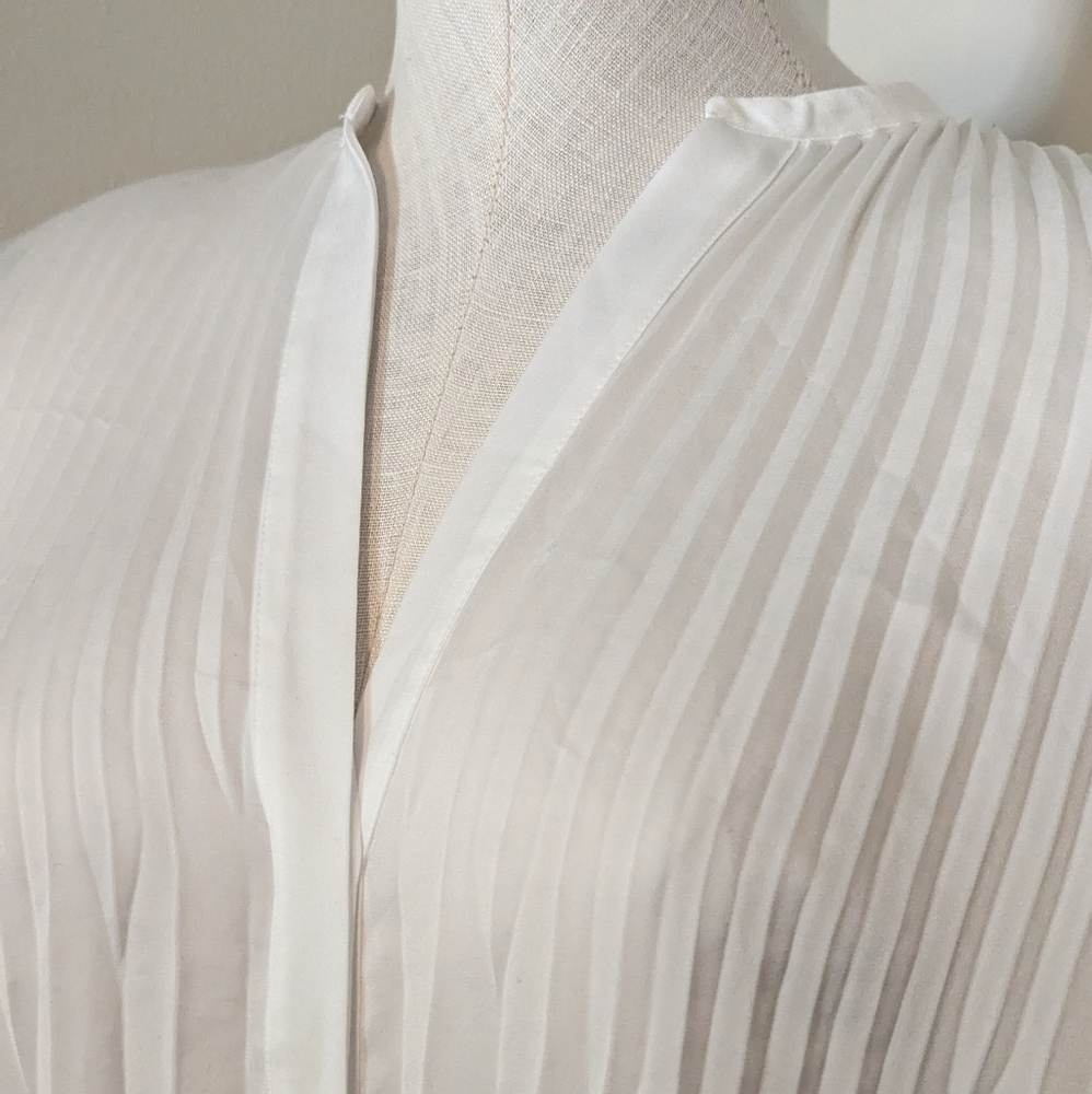 Vince Pleated Chevron Button Long Sleeve Flowy Blouse - Picture 6 of 12